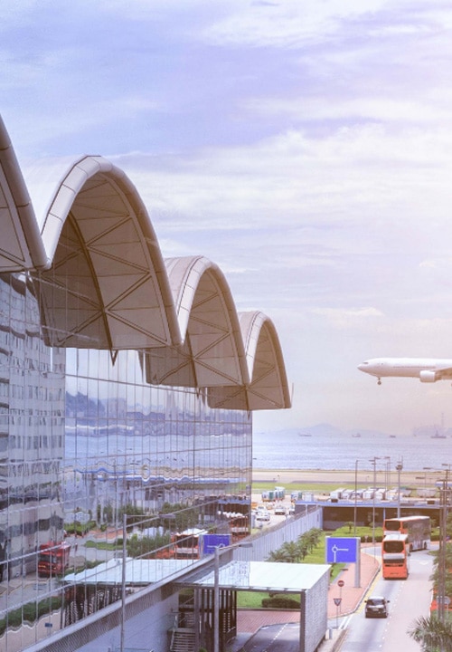 Flughafen mit Flugzeug